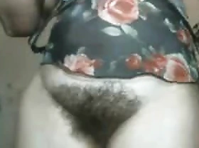 ARAB WIFE SHOWS HER HAIRY Grab